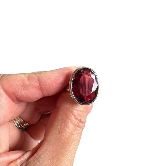 Burgundy Wine Gemstone Silver Ring - Picture 5 of 10